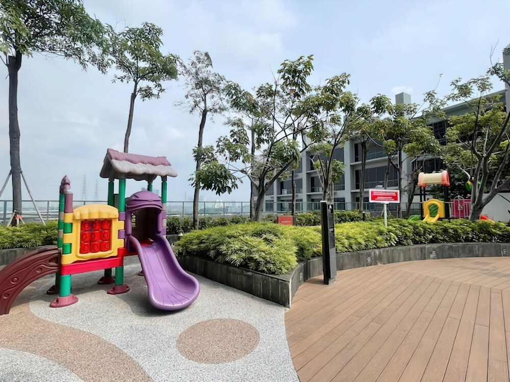 Sedayu City Suites - Free Gym Pool