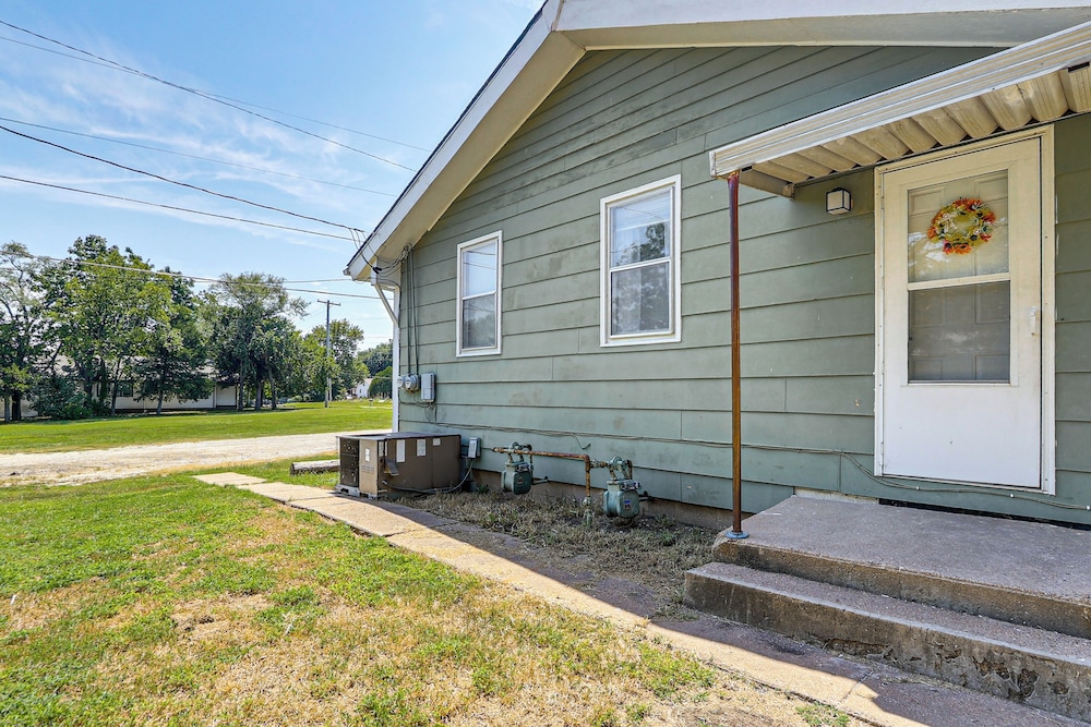 Near Walnut Valley Festival: Convenient Apartment!