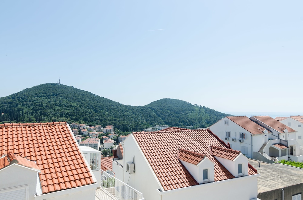 Burum Apartments
