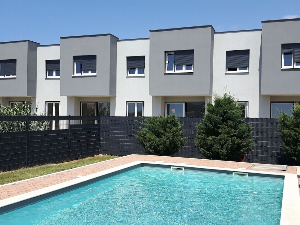 Apartment in Privlaka Near Sandy Beaches