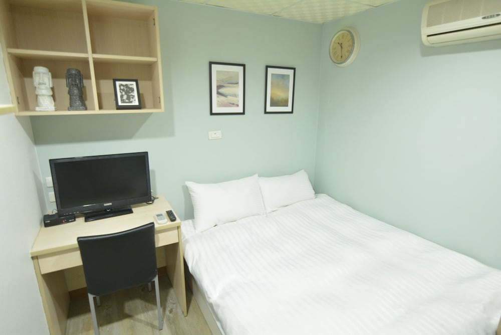 Mambo Hostel