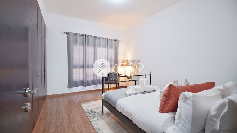 Cozy 1 BHK with City View in JVC by AZCO