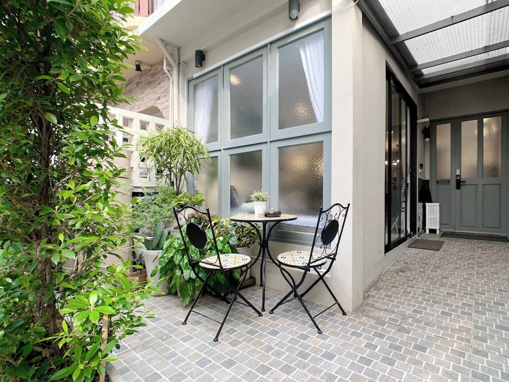 Stylish 3-bedroom Townhome in Heart of Bangkok