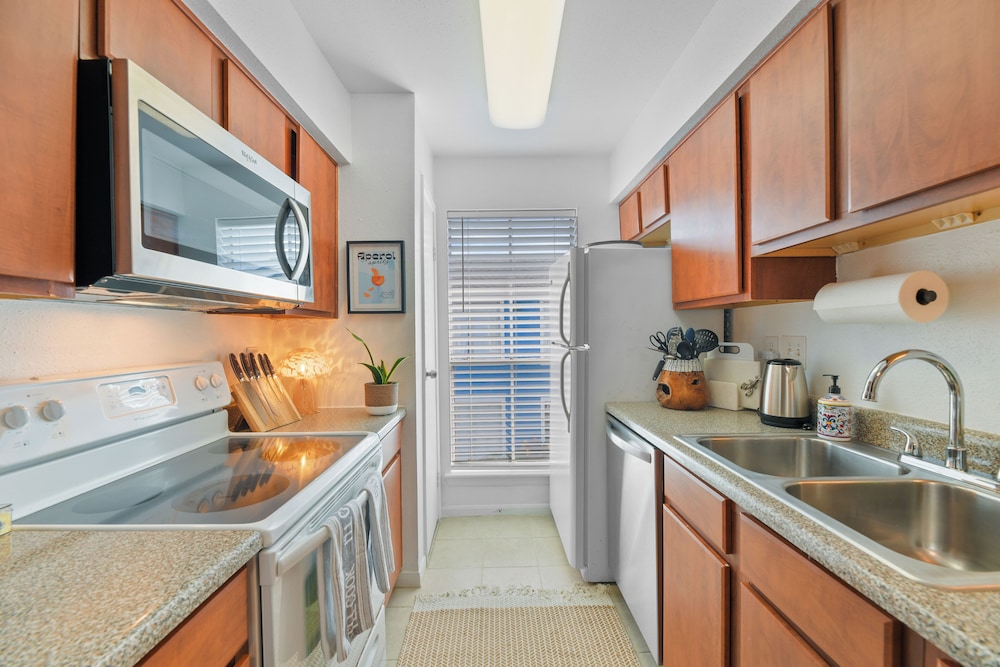 Palms at Cove View 1316 - Seaside Studio Plus