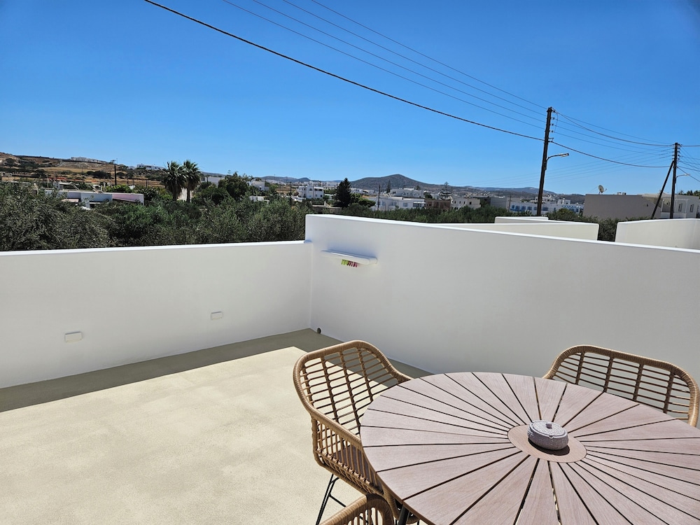 Aristotle Suites
