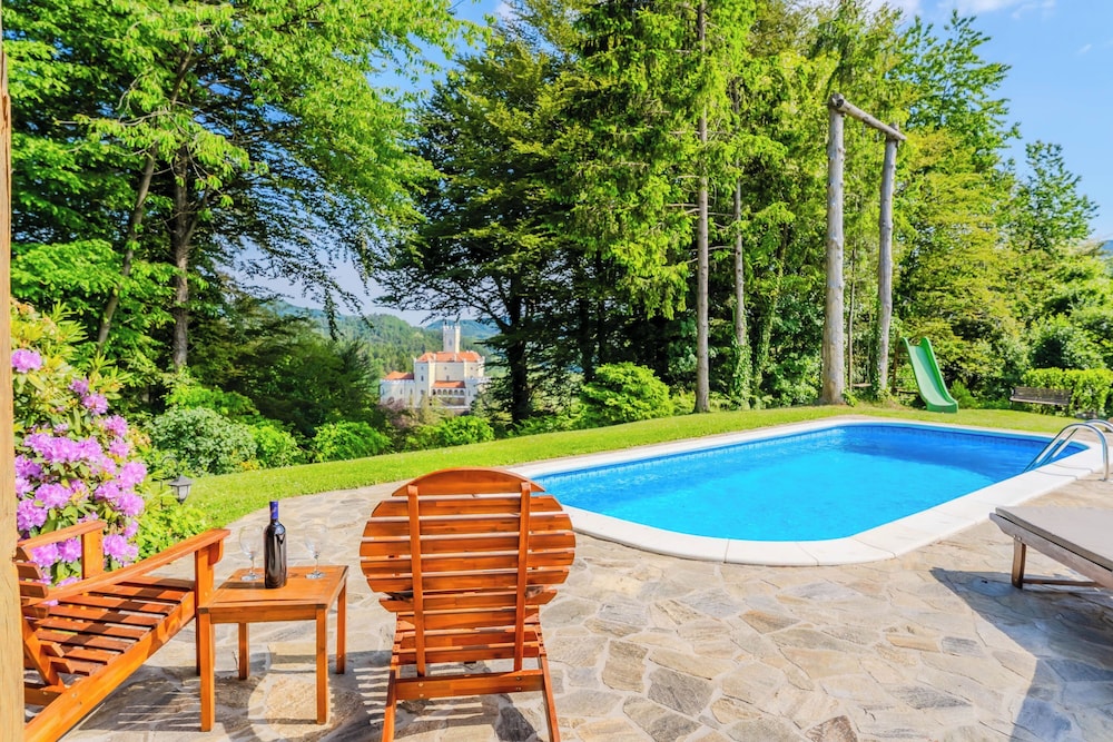 Castle View Haven With Wellness And Pool