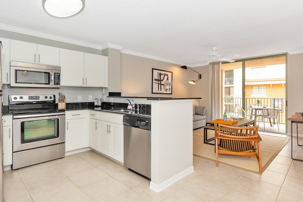 Dharma Home Suites Coral Gables at Gables Grand Plaza, 写真 95