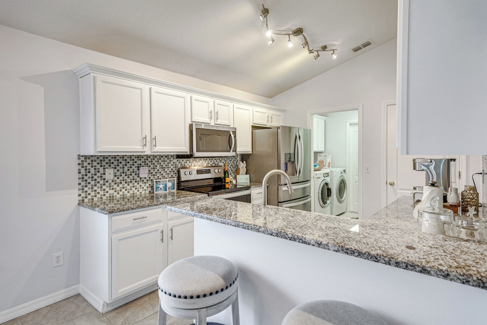 On-site Canal Access: Luxe Home in Palm Coast!