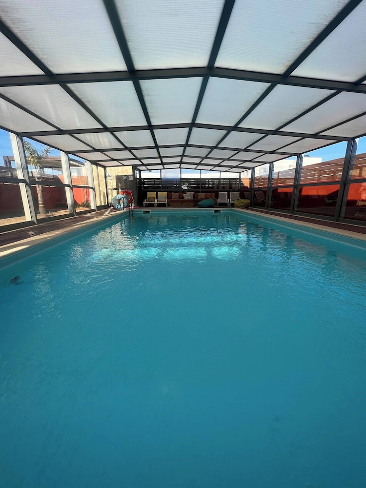 House With Heated Pool all Year Round