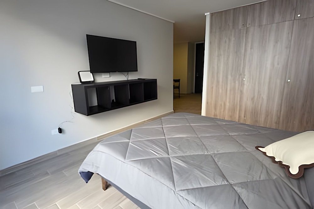 Oceana Suites El Marquez