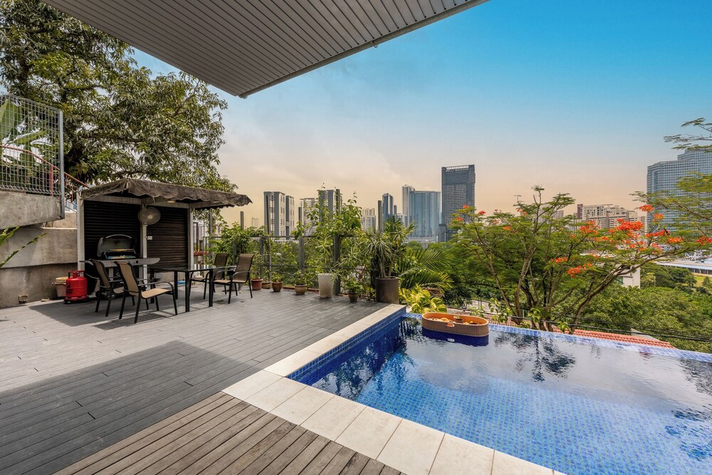 38Pax Flame of the Forest Retreat Villa KL by Verano