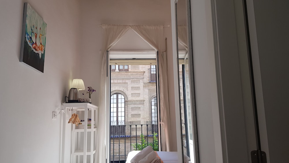 ISA SEVILLA Suites