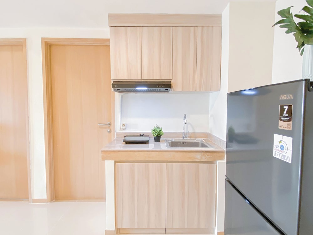 Spacious 3Br With Neutral Toned At Meikarta Apartment