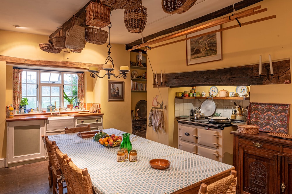 Alltybrain Farm Cottages and B&B