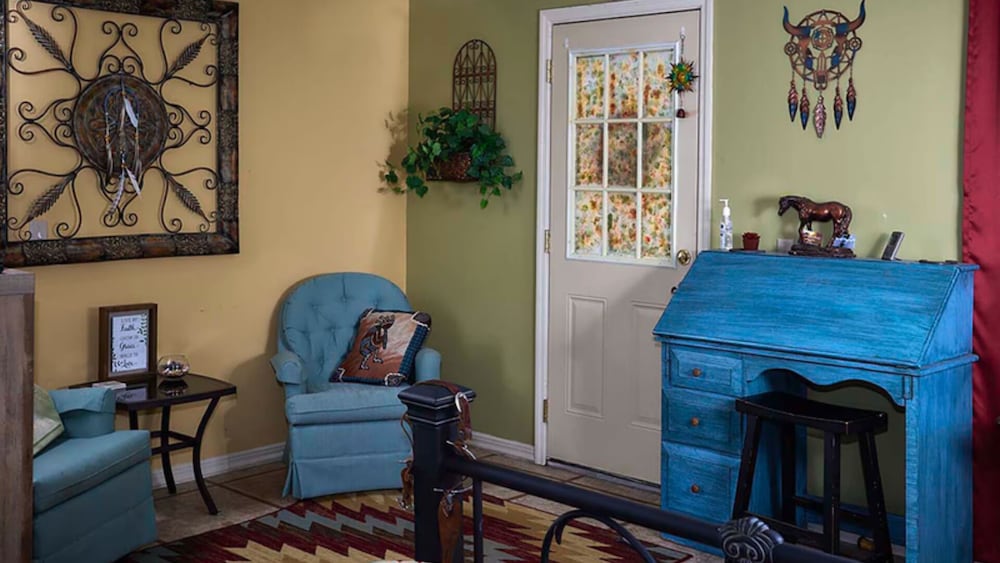 Pleasant Days Lodging Southwest Cottage