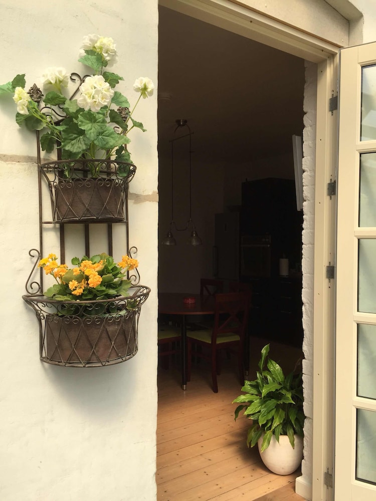 Davaa’S Bed and Breakfast