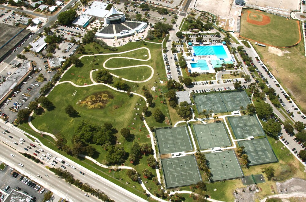 Bahama Beach Club of Pompano