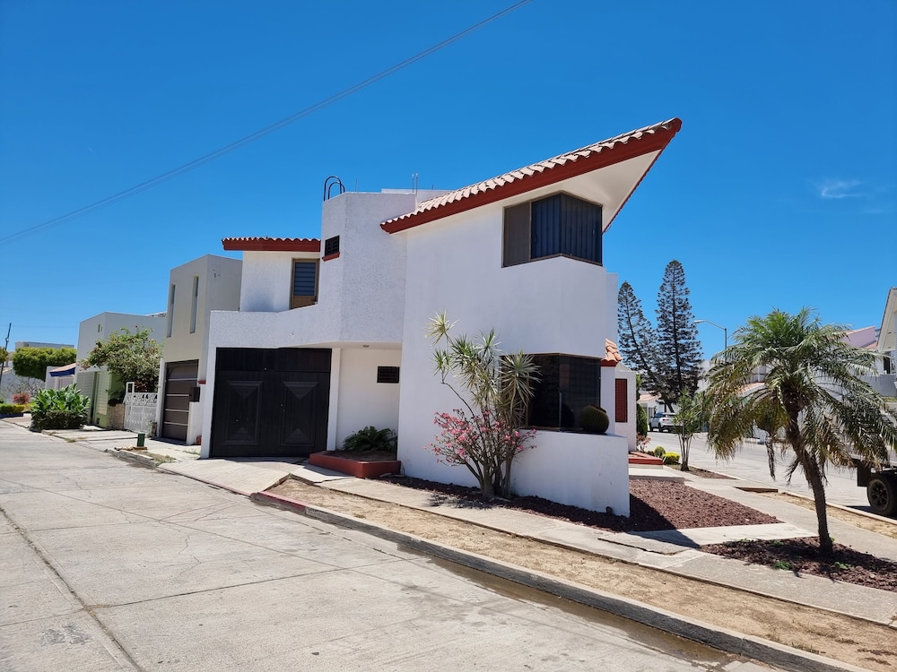 Casa Vacacional cerca del Malecón view 3