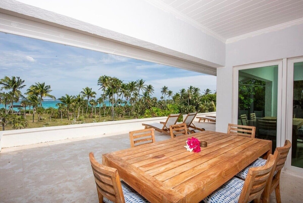 Wish House - Private Beach House Double Bay Beach 3 Bedroom Home