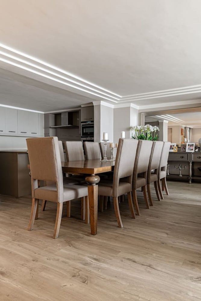 Bantry Place - Luxury Apartment
