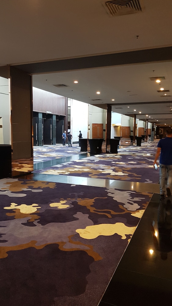 meeting & event spaces