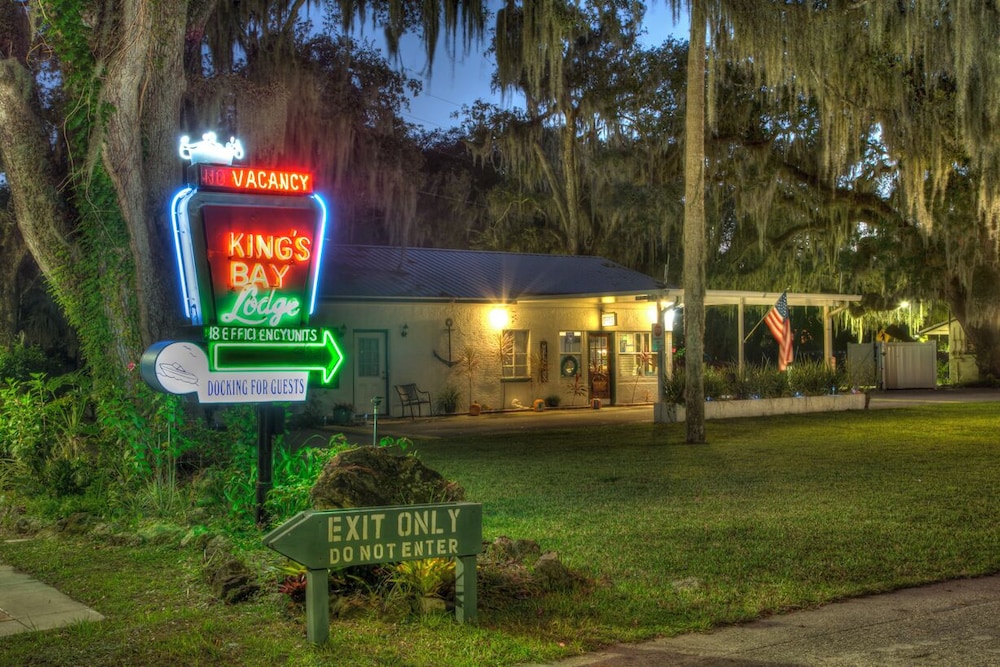 King's Bay Lodge