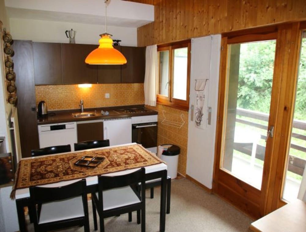 Cozy Apartment With Rhone Valley View