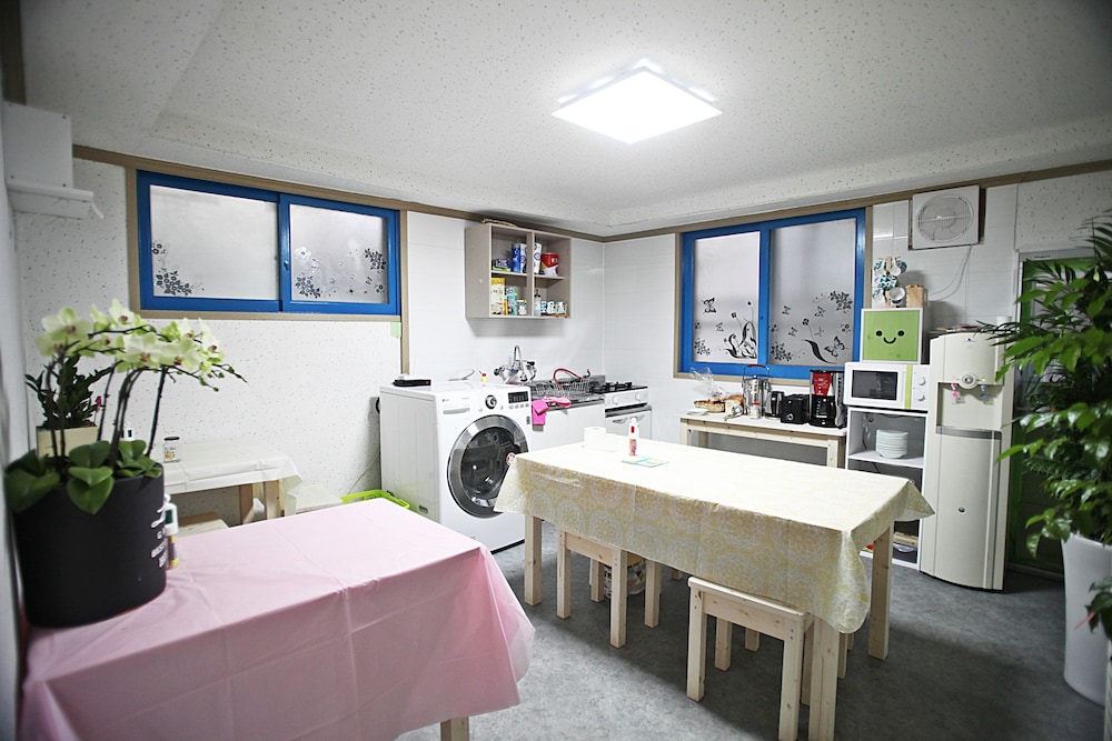 Dadam Guesthouse - Hostel