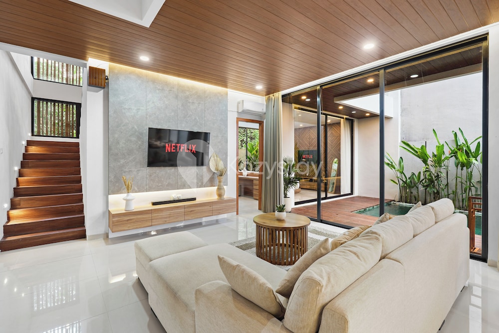 Santari Villa by Kozystay - Canggu