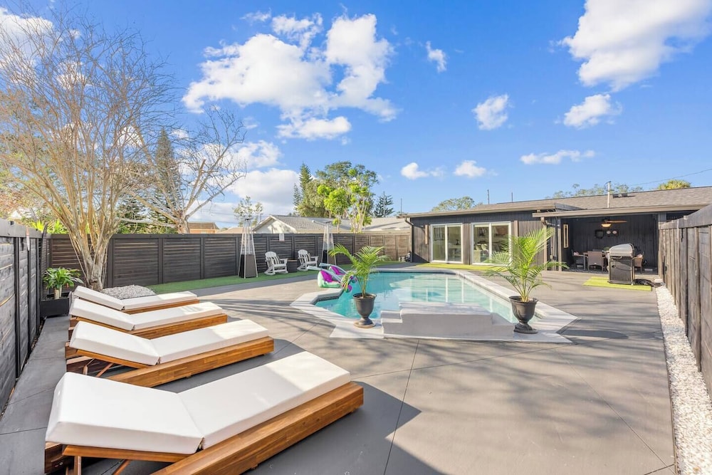 Luxury poolside paradise