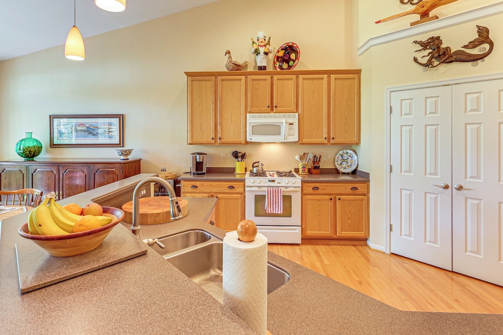 3 Mi to Bethany Beach: Home w/ Pool Access!