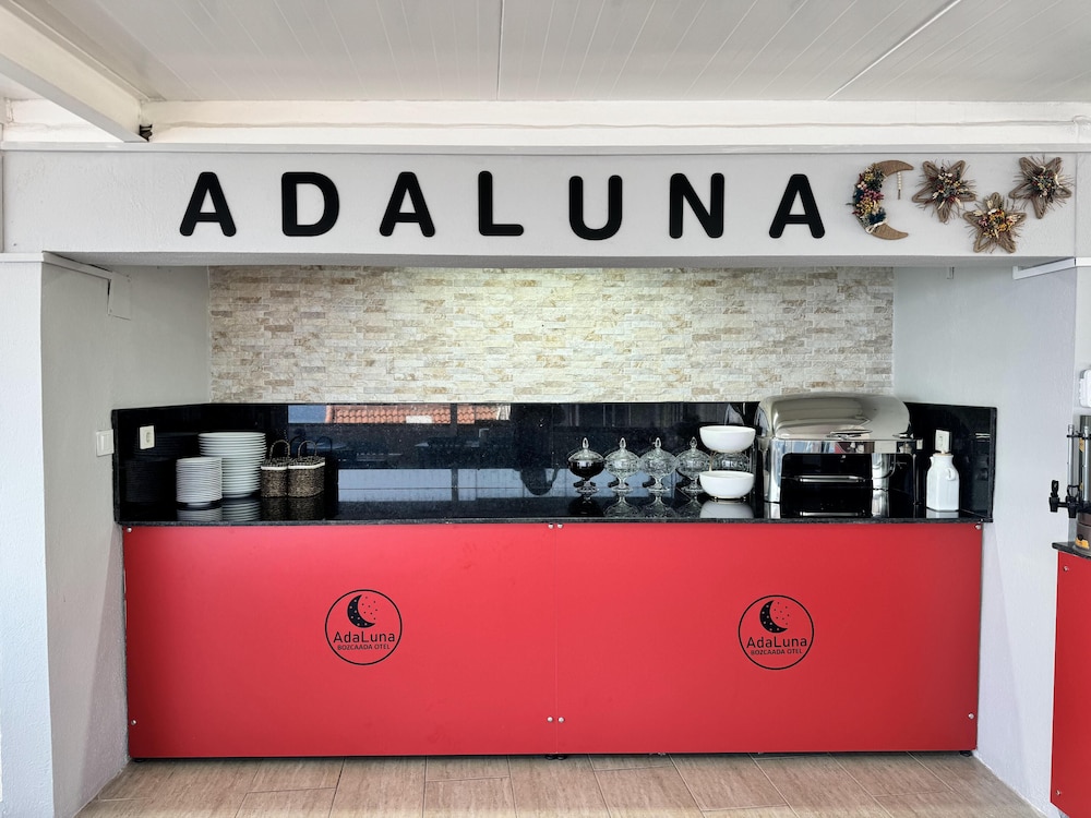 ADA LUNA BOZCAADA
