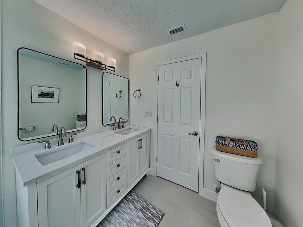 Dolphin View Oasis by Distinctive Beach Rentals