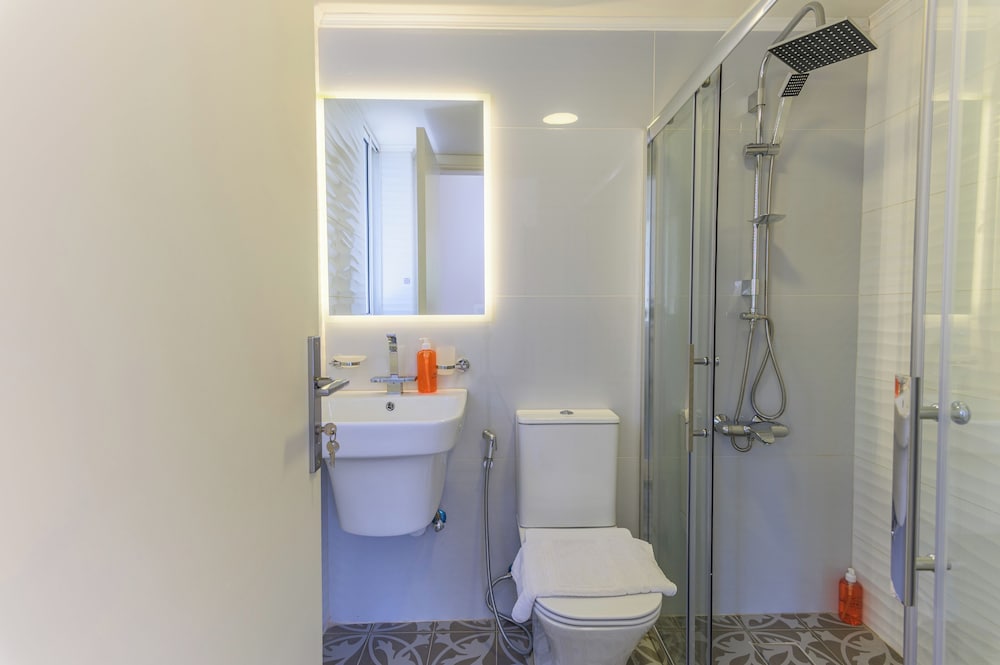 Callista 2-BR Apartment in Gemmayze