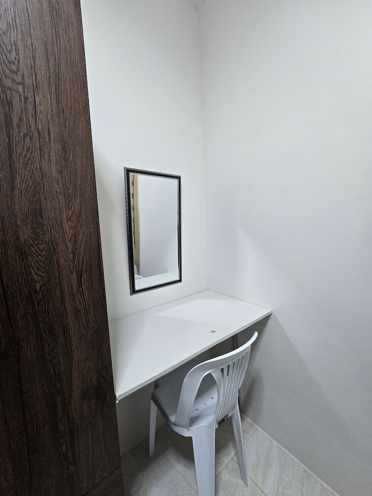 Charming Fully Furnished 3-bedroom Condo in Mandaue City, Cebu