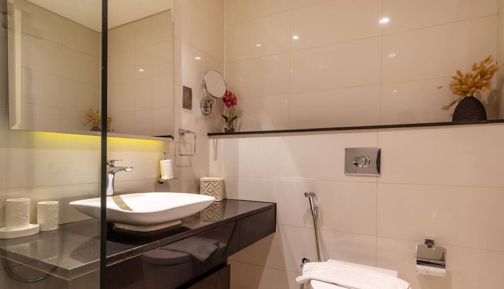 Lux 1BR Business Bay Close to Top Attractions