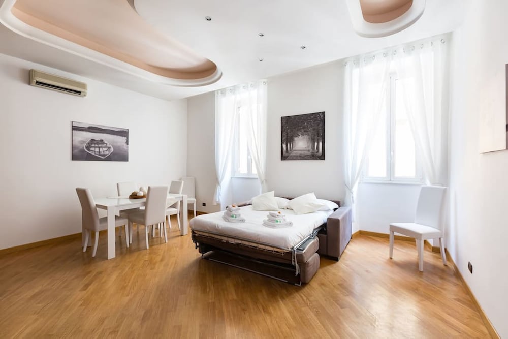 The Colosseum Suite