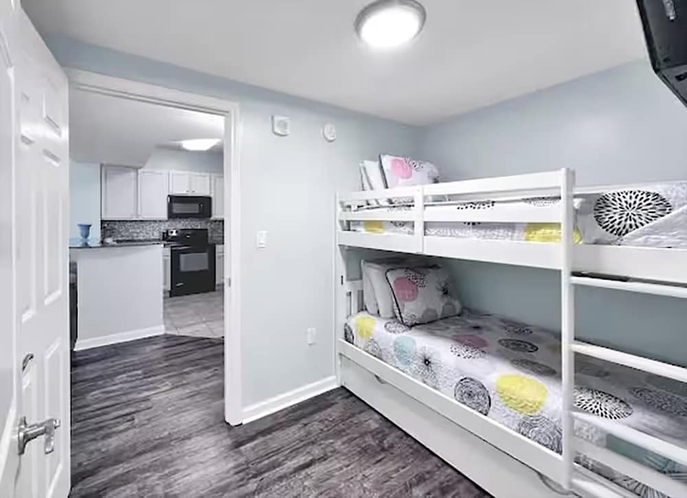 Palms Resort #2406 Jr. 2BR