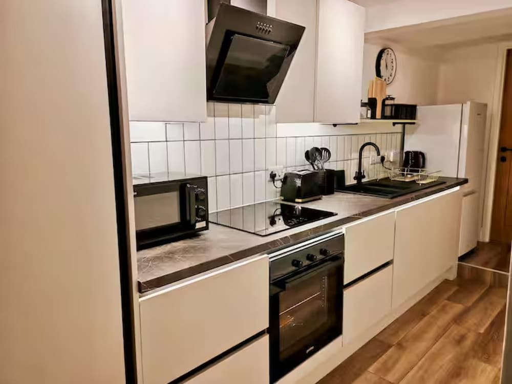Prime Exeter Stay for Corporate & Family Guests
