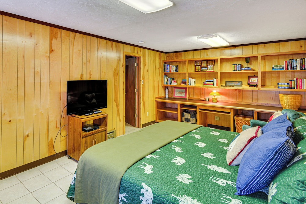 'mccall Creekside Cabin' Secluded Buena Vista Gem! view 3