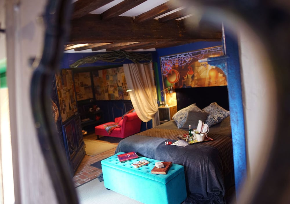 hotel room
