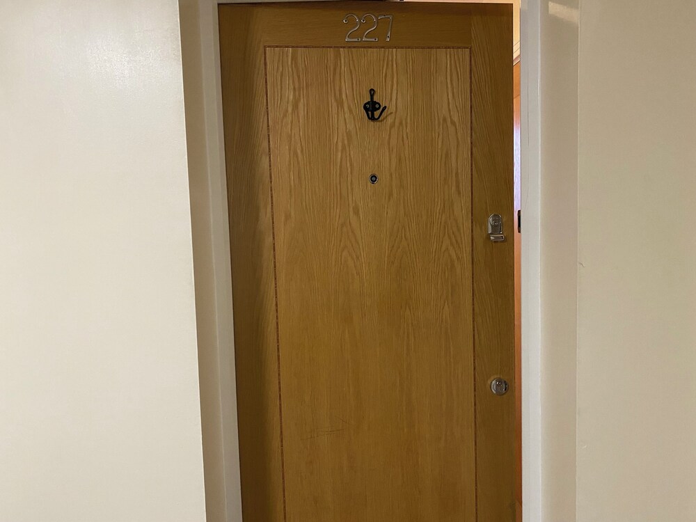 Cosy 2 Bedroom Royal Docks Apartment