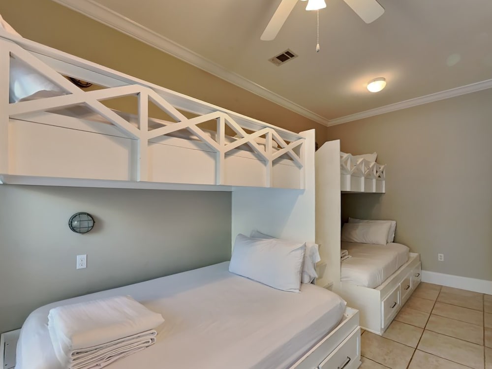 The Taj Mahal by Southern Vacation Rentals view 3