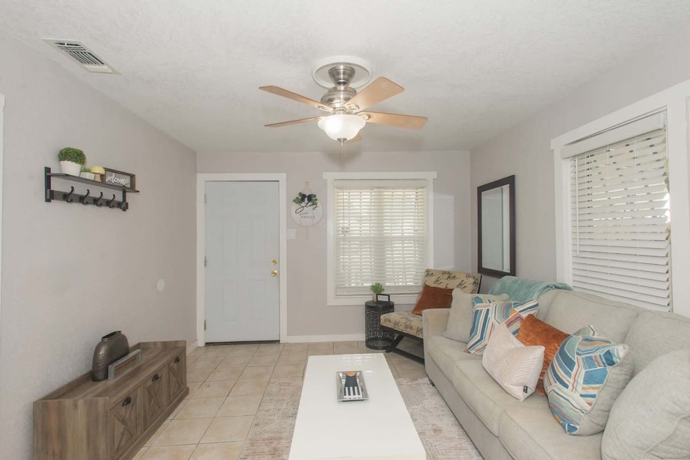 Brunswick Bungalow 6ppl