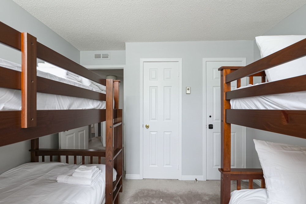 Wintergreen Condos