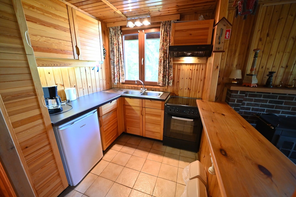 Chalet in Beffe With Hot Tub & Valley Views