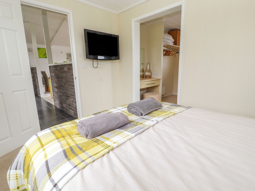 Honeysuckle Lodge