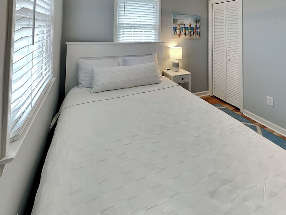 The Sassy Sea Turtle by Topsail Realty