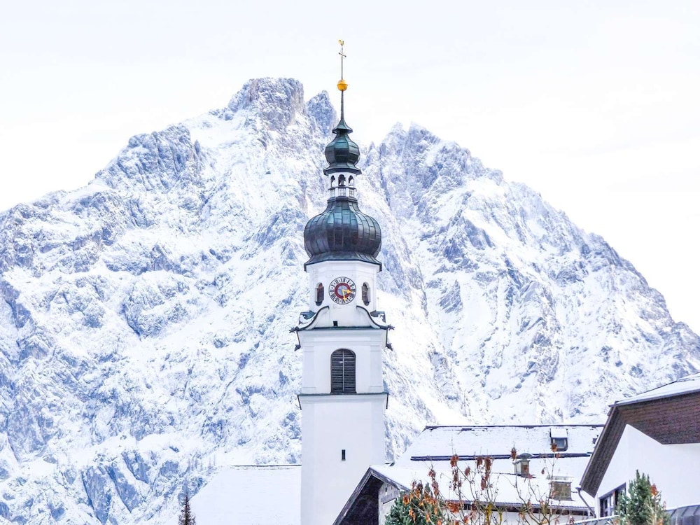 Zugspitz Suites Lermoos by ALPS RESORTS