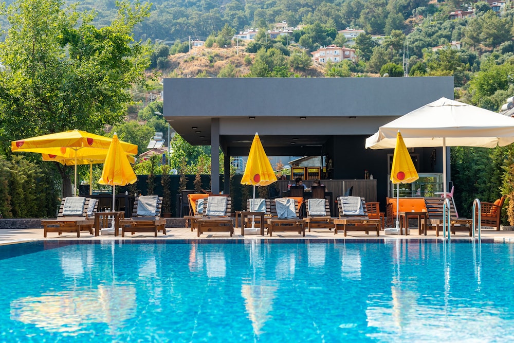 Deniz Otel view 2